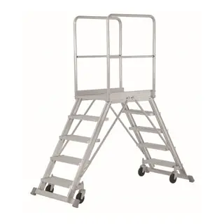 Elevación / Escaleras / Plataforma