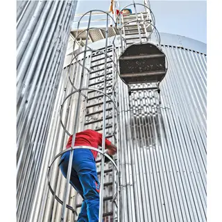 Elevación / Escaleras / Verticales fijas